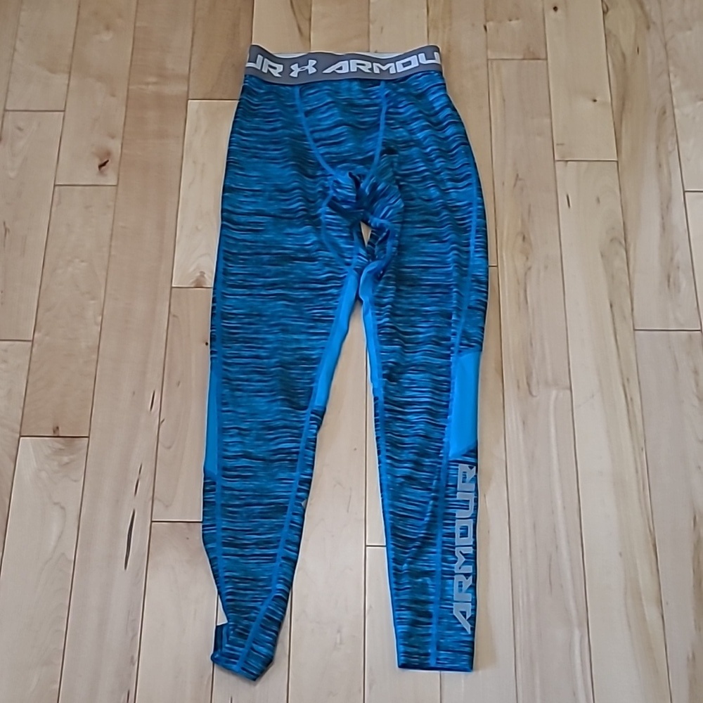 Under Armour women's size small heat gear compression tights